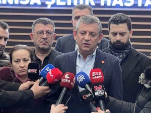 Özgür Özel Manisa'da Duygusal Anlar Yaşadı