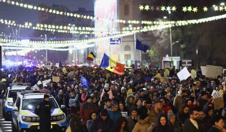 Romanya'da Yargıdaki Usulsüzlükler Protesto Edildi