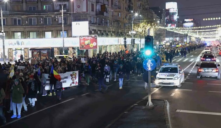 Romanya'da Yargıdaki Usulsüzlükler Protesto Edildi