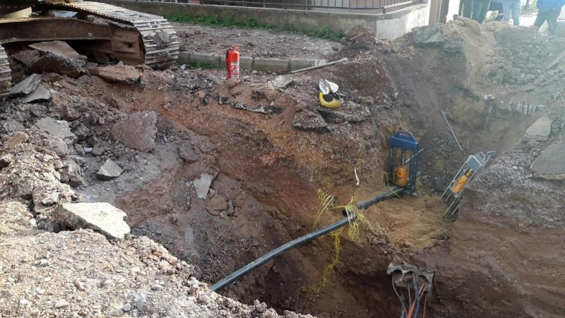 Kocaeli'de Altyapı Çalışmasında Doğalgaz Borusu Patladı