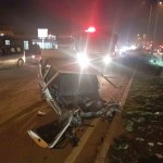 Hatay'da Tofaş Otomobil Tırla Çarpıştı ve İkiye Bölündü