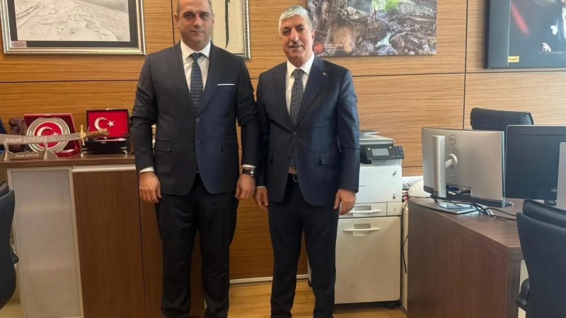 Dilovası'nda Sahil Düzenlemesi İçin İmzalar Atıldı