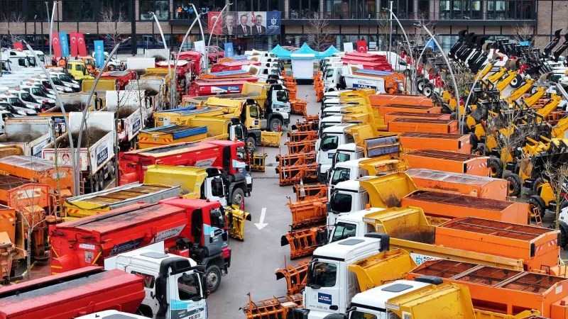 Kocaeli'de 265 Milyon Liralık İş Makineleri Hizmete Girdi