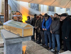Serkan Keskin'in Babası Vehbi Keskin İzmit'te Son Yolculuğuna Uğurlandı
