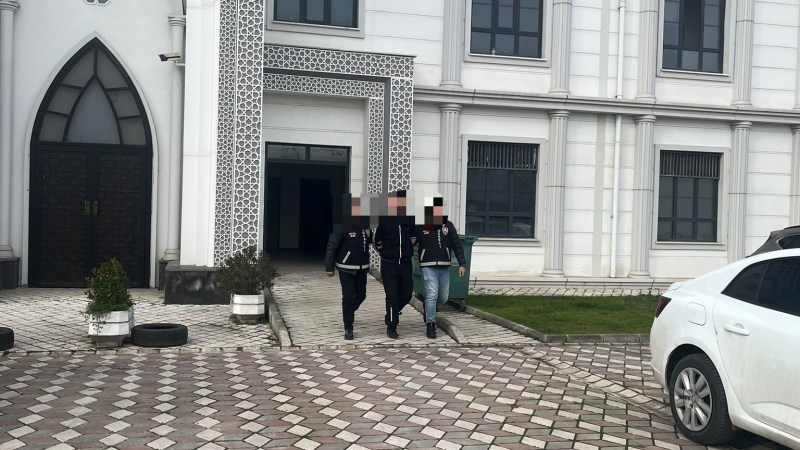 Otoparkta arkadaşını bıçaklayan zanlı tutuklandı