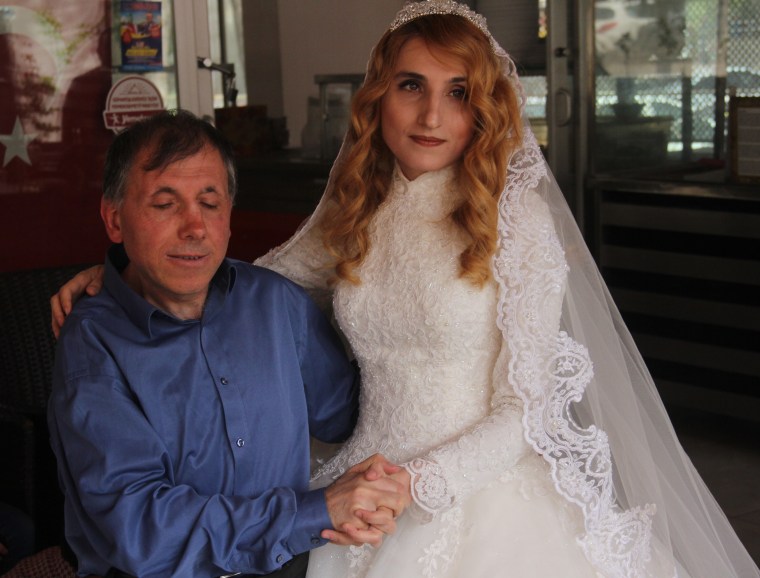 Belediye otobüsü görme engelli öğretmen çifte çarpmıştı: Durumları ağır
