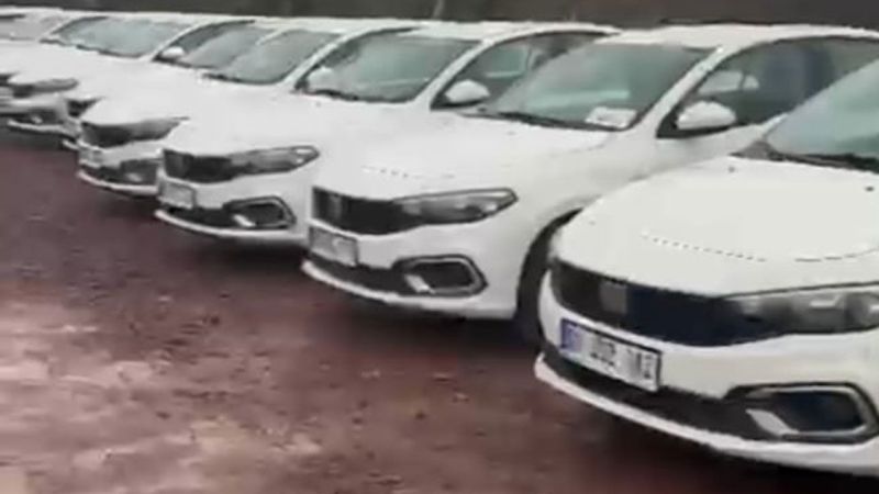 Hastane otoparkında skandal! Emniyet bu araçlara acil ceza kesmeli!