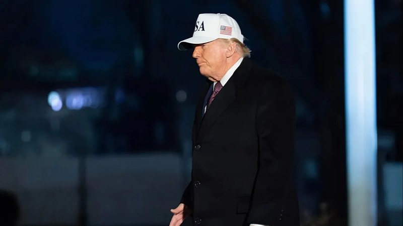 Trump’tan İran’a Nükleer Uyarı ve Protesto Çağrısı