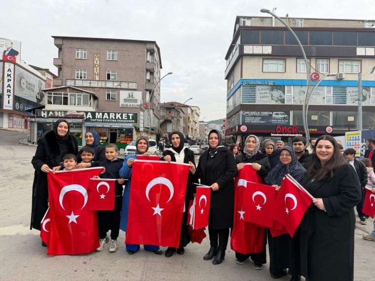 Dilovası kırmızı beyaz!