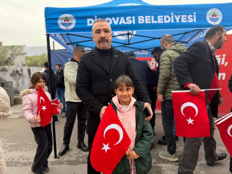 Dilovası kırmızı beyaz!