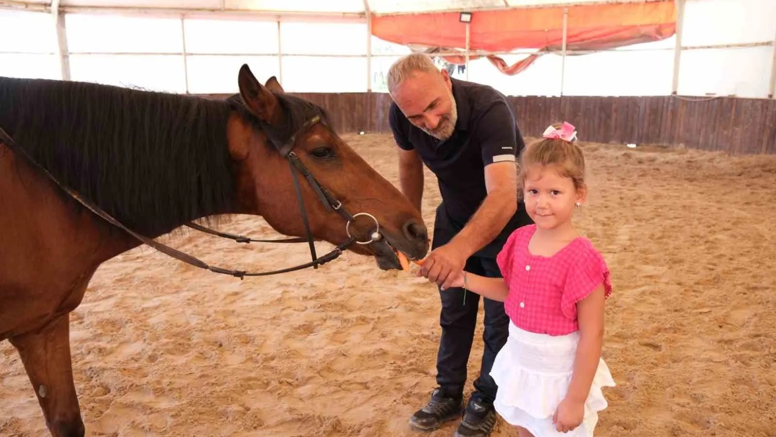 Kocaeli'de Binlerce Çocuğa At Sevgisi Aşılandı