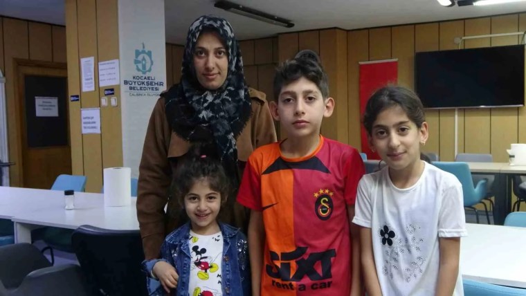 Eşi Cezaevine Giren Kadın Çocuklarıyla Hastane Mescidine Sığındı