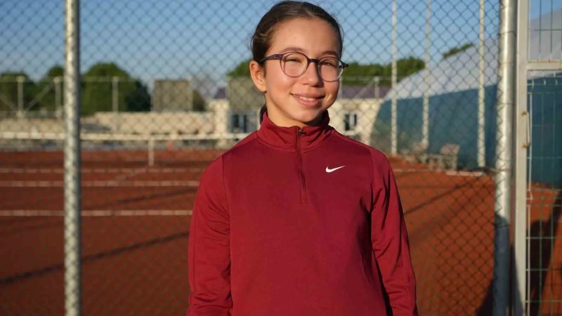 Asya Kandemir: 10 Yaşında Milli Takımda, 16 Turnuvada Set Vermeden Şampiyon