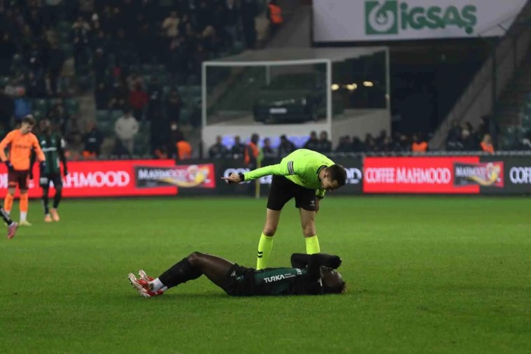 Kocaelispor Evinde Trabzonspor'a Yenildi