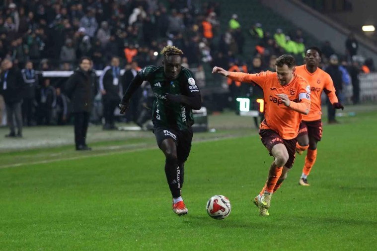 Kocaelispor Evinde Trabzonspor'a Yenildi