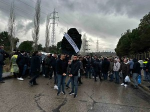 Soma Termik Santrali İşçileri Siyah Tabutlu Eylem Yaptı