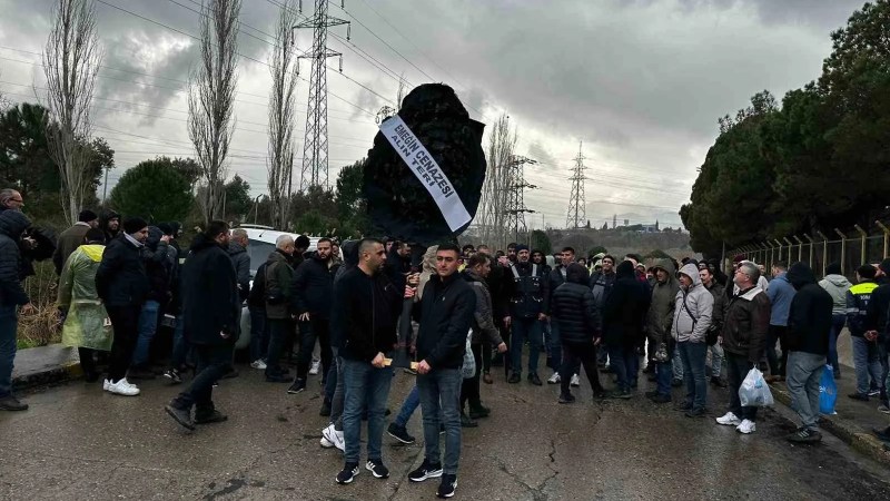 Soma Termik Santrali İşçileri Siyah Tabutlu Eylem Yaptı