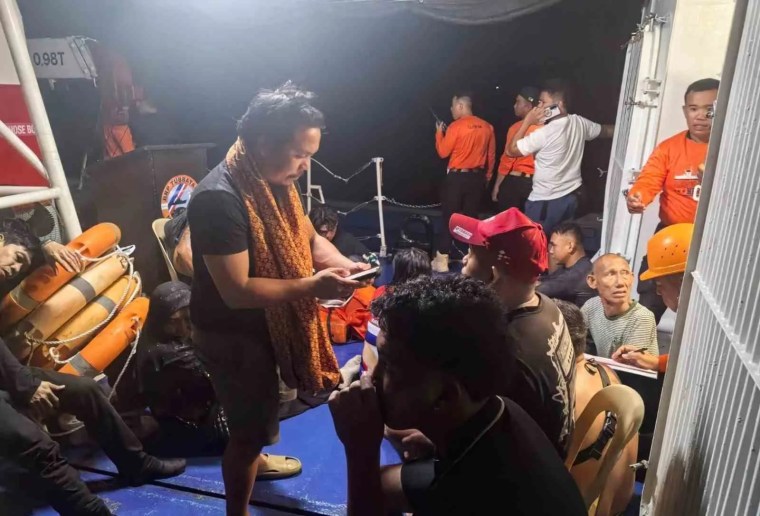 Filipinler'de Feribot Kazası: 15 Kişi Hayatını Kaybetti, 43 Kişi Kayıp
