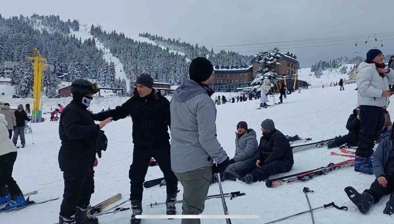 Uludağ'da Telesiyej Arızası: Tatilciler Mahsur Kaldı