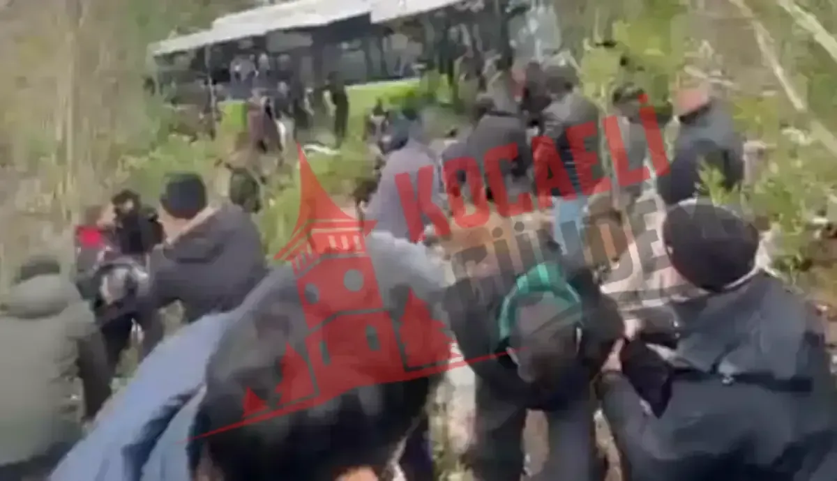 Kartepe Zirve Yolu’nda otobüs devrildi!