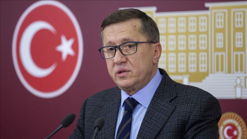 Lütfü Türkkan bildiğiniz gibi! Yine küfretti