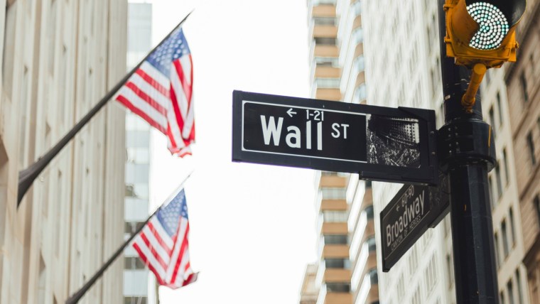 Wall Street’in 2026 Kehaneti: Yapay Zeka ve Altın