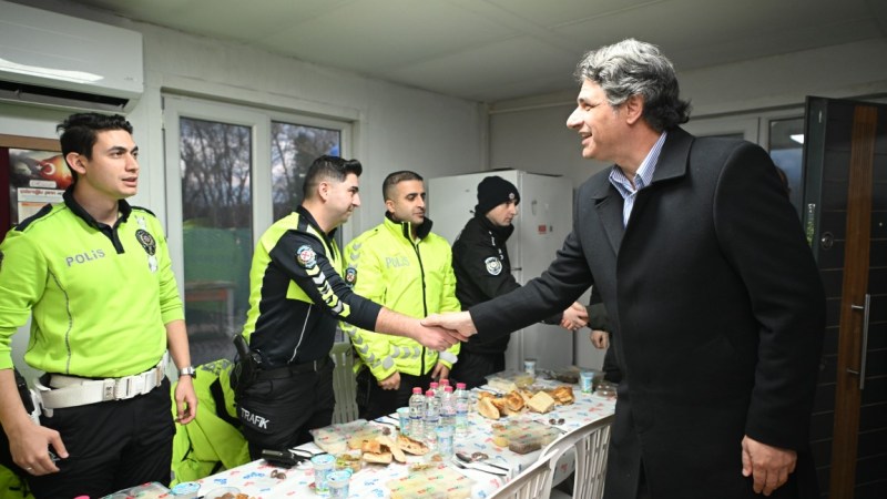 Başkan Kocaman’dan Polislere Tatlı Sürpriz
