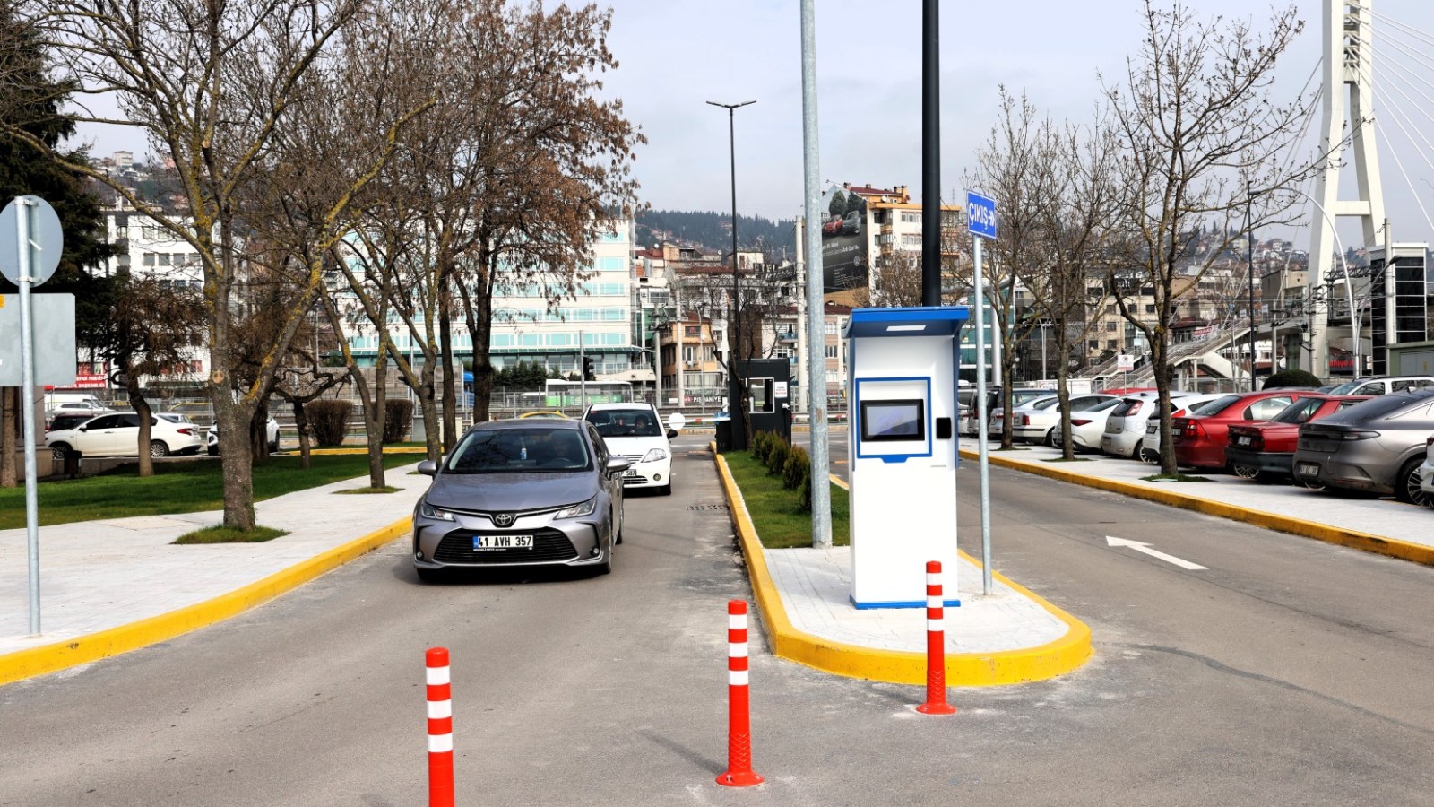 Vatandaşlar, 1 Mart Vapur İskelesi Otoparkı’na tam not verdi