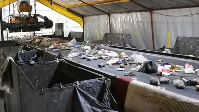 Çöp tesisinde bebek cesedi bulundu!