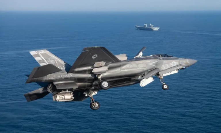 F-35B İlk Kez USS Kearsarge’a İndi