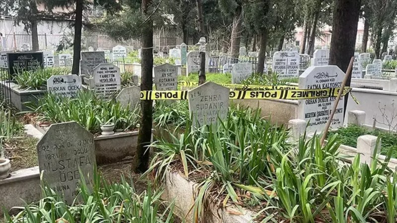 Mezarlıkta Bulunan Kadın Cesedi Şok Yarattı
