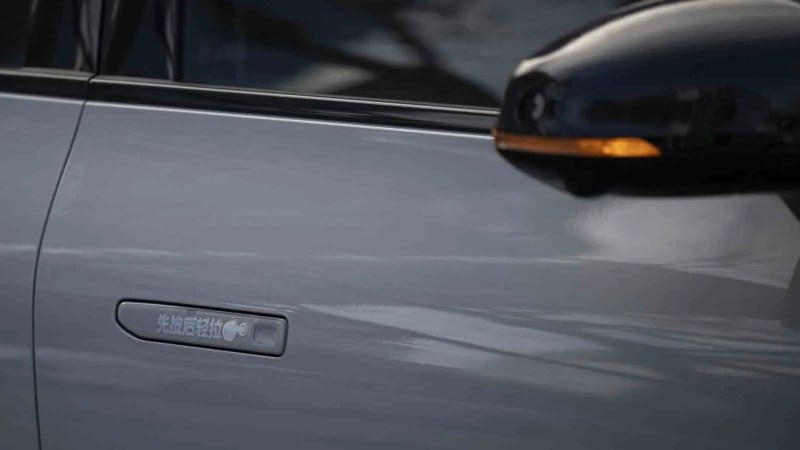 Çin Elektrikli Araçlarda Gizli Kapı Kollarını Yasaklıyor
