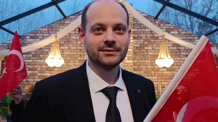 Alman Damadın Türk Bayrağına Duyarlılığı