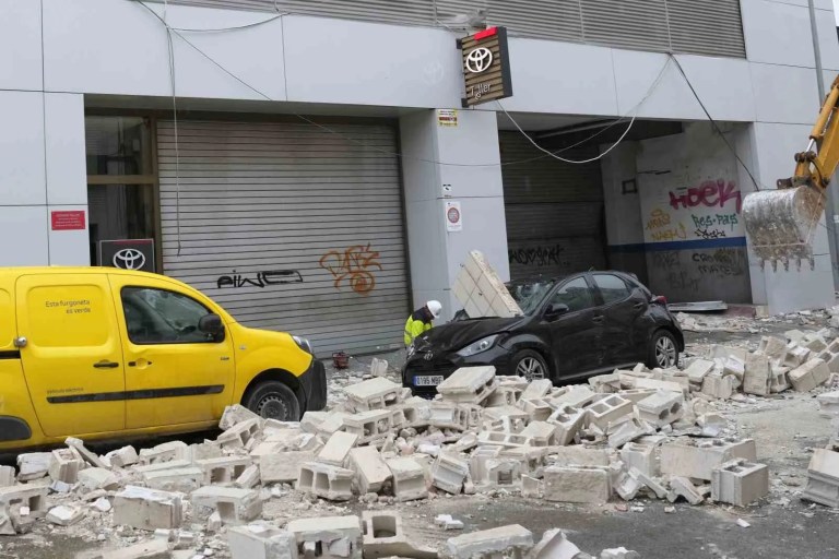 Fransa ve İspanya Nils Fırtınası'nın Etkisi Altında: Üç Kişi Hayatını Kaybetti