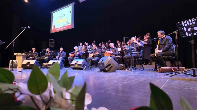 Çayırova'da Türk Halk Müziği Korosu Konseri İlgi Gördü