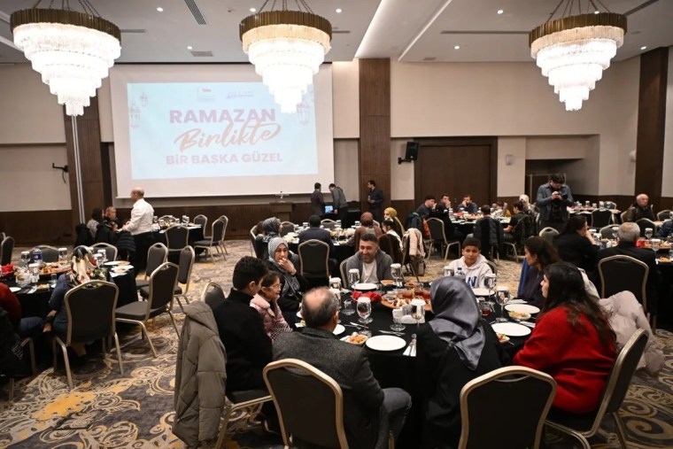 Kartepe'de Ramazan Ayının İlk İftarında Şehit Aileleri ve Gaziler Buluştu