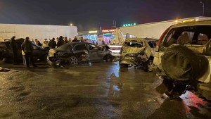 Otoyolda Zincirleme Kaza: Tır Sürücüsü Yaşananları Anlattı