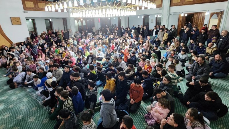 Gölcüklü Çocuklar Ramazan Coşkusunu Camilerde Yaşıyor