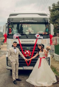 Mehmet Şükrü Durak Gelini Tırla Evinden Aldı