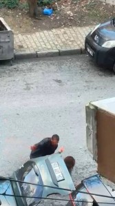 Sultangazi'de Boşanma Aşamasındaki Eşinin Sevgilisine Bıçaklı Saldırı