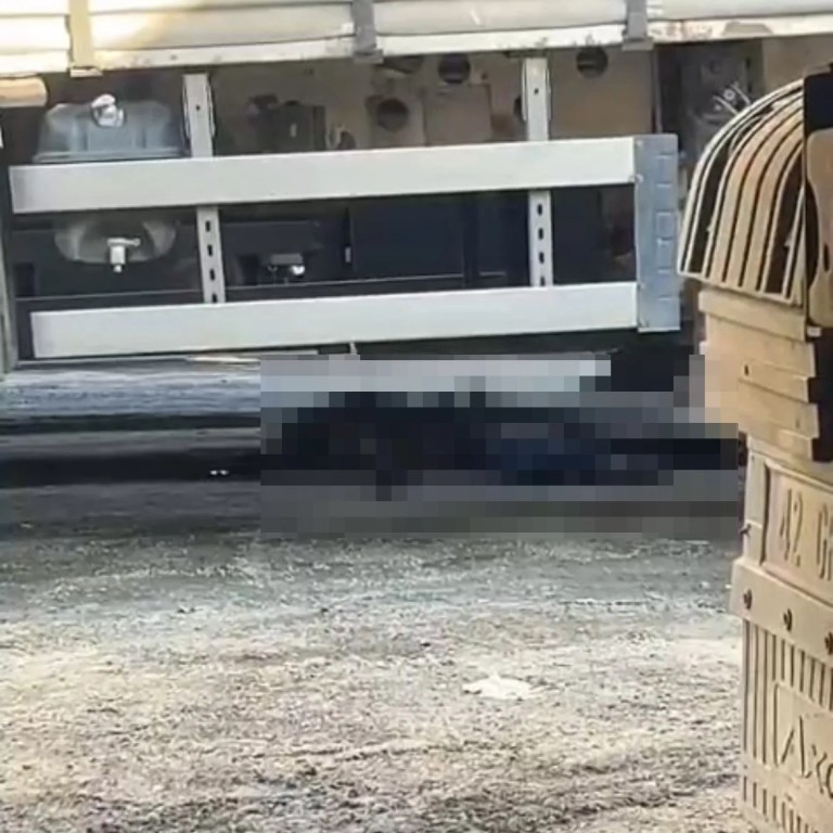 İzmir'de Tır Kazasında Bir Şoför Hayatını Kaybetti