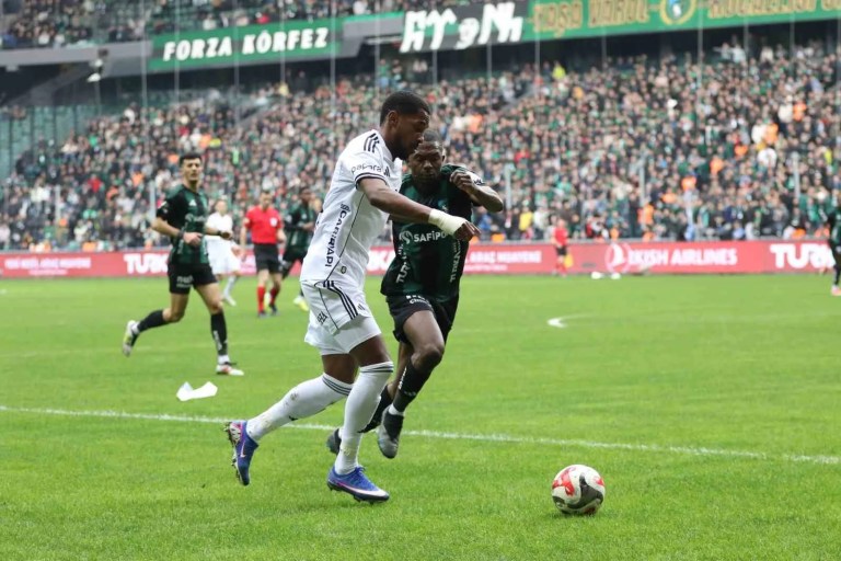 Kocaelispor ve Beşiktaş İlk Yarıda Gol Bulamadı