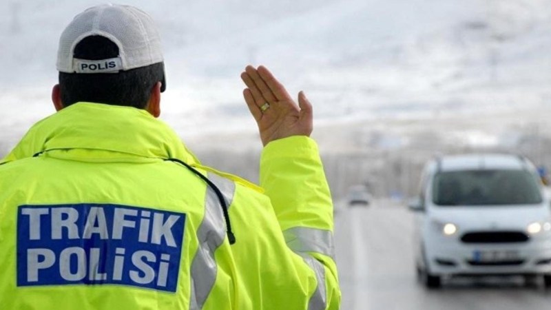 Trafikte bunu yapanlara 100 bin TL ceza!