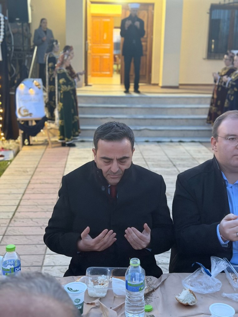 Başiskele Belediyesi’nden Batı Trakya’da Gönül Sofrası