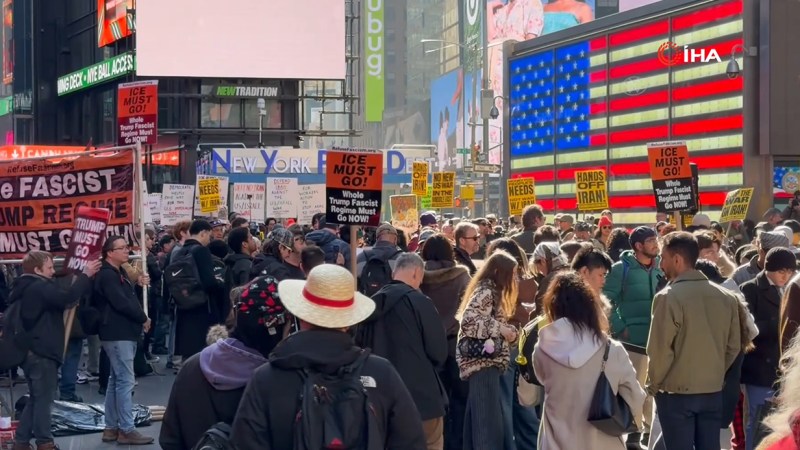 ABD ve İsrail’in İran’a Yönelik Saldırıları New York’ta Protesto Edildi
