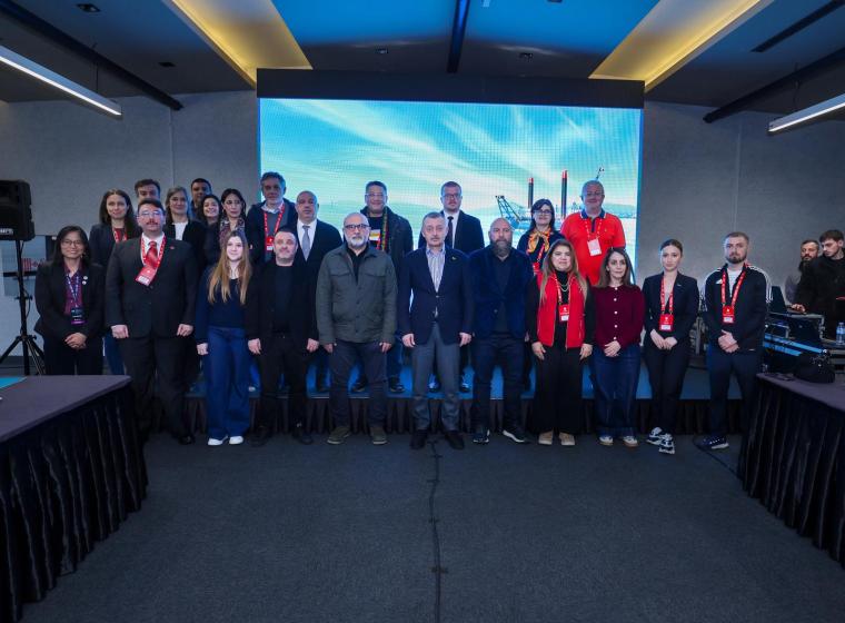 Başkan Büyükakın uluslararası gazetecilerle bir araya geldi