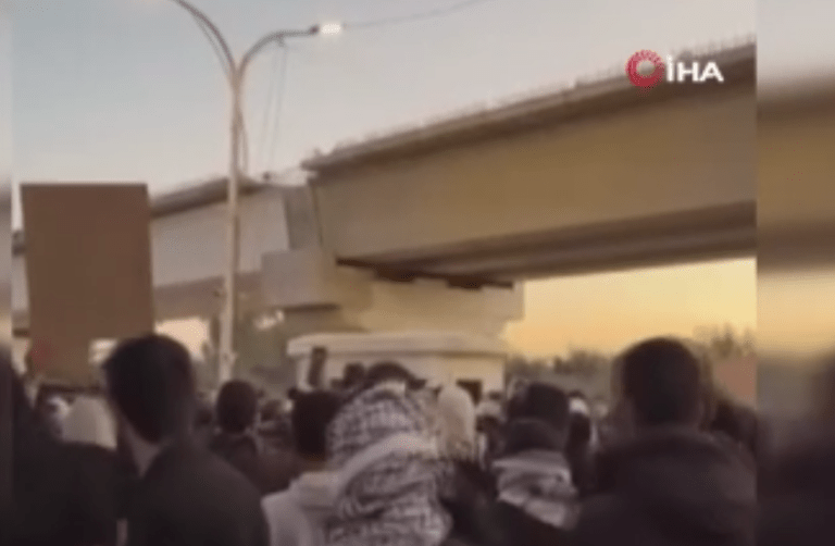 Irak’ta Hamaney’in Ölümü Üzerine Üç Günlük Milli Yas İlan Edildi