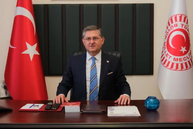 Yıldızlı’dan öğretmen cinayeti sonrası sert çıkış: “Milli Eğitim Bakanı bu felaketlerden birinci derece sorumludur”