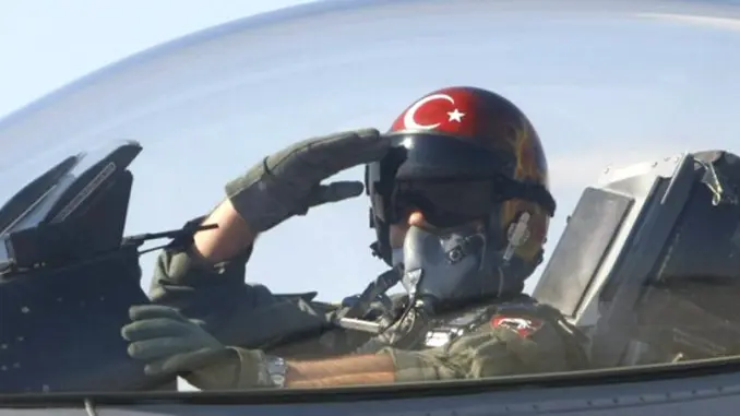 Türk Pilotlara Eurofighter Eğitimi Başlıyor