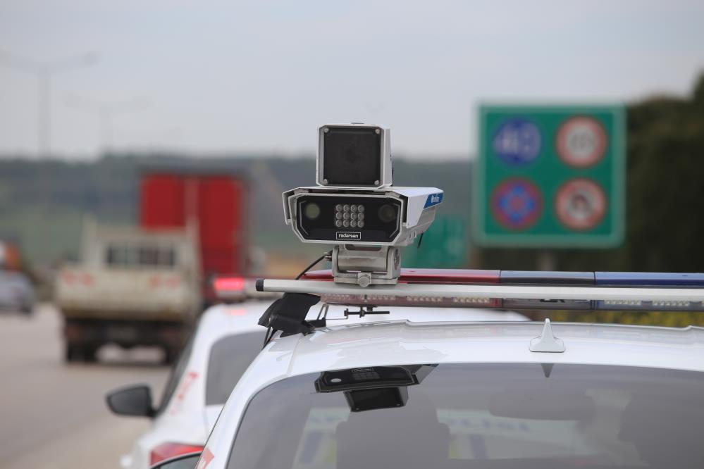 Sürücülere yeni dönem: Radar ve kontrol noktaları anlık görülebilecek